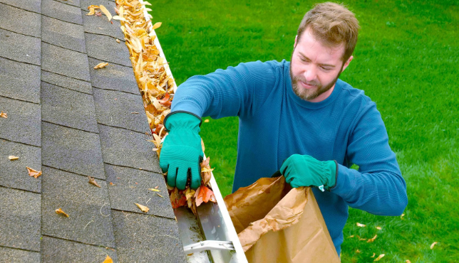 Top Gutter Maintenance Experts in Huddersfield